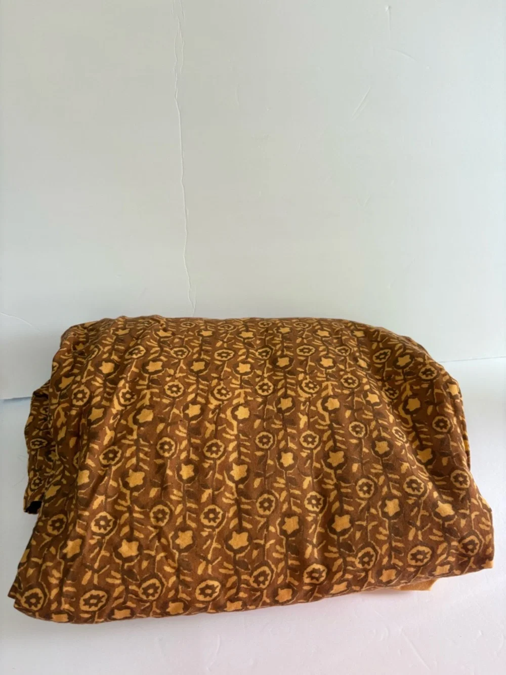 NWT Urban Outfitters Twyla Floral Duvet Cover Size Twin XL